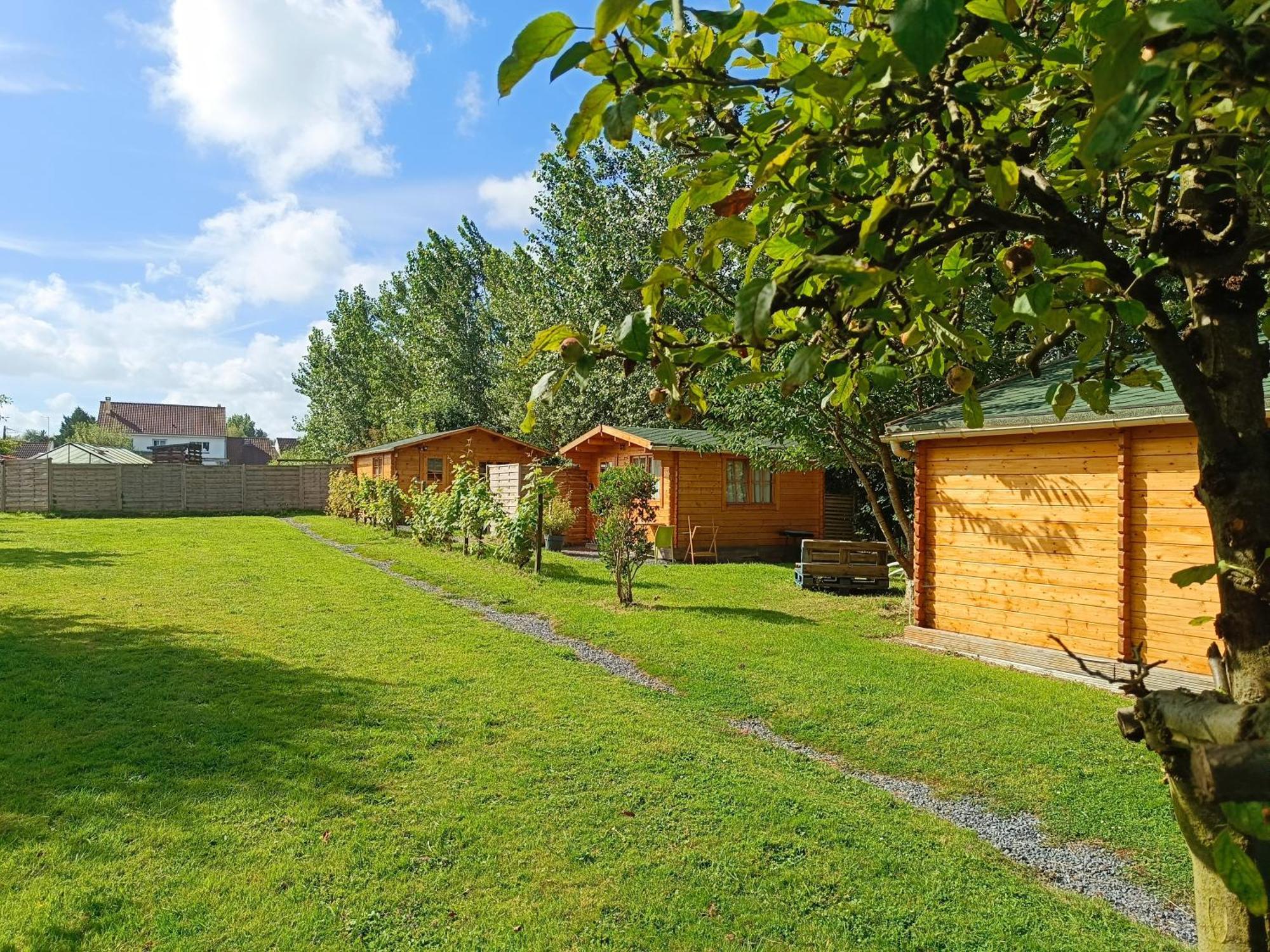 Gite Les Chalets Du Fliers Verton Meubles De Tourisme Classes 2 Etoiles Berck Exterior photo