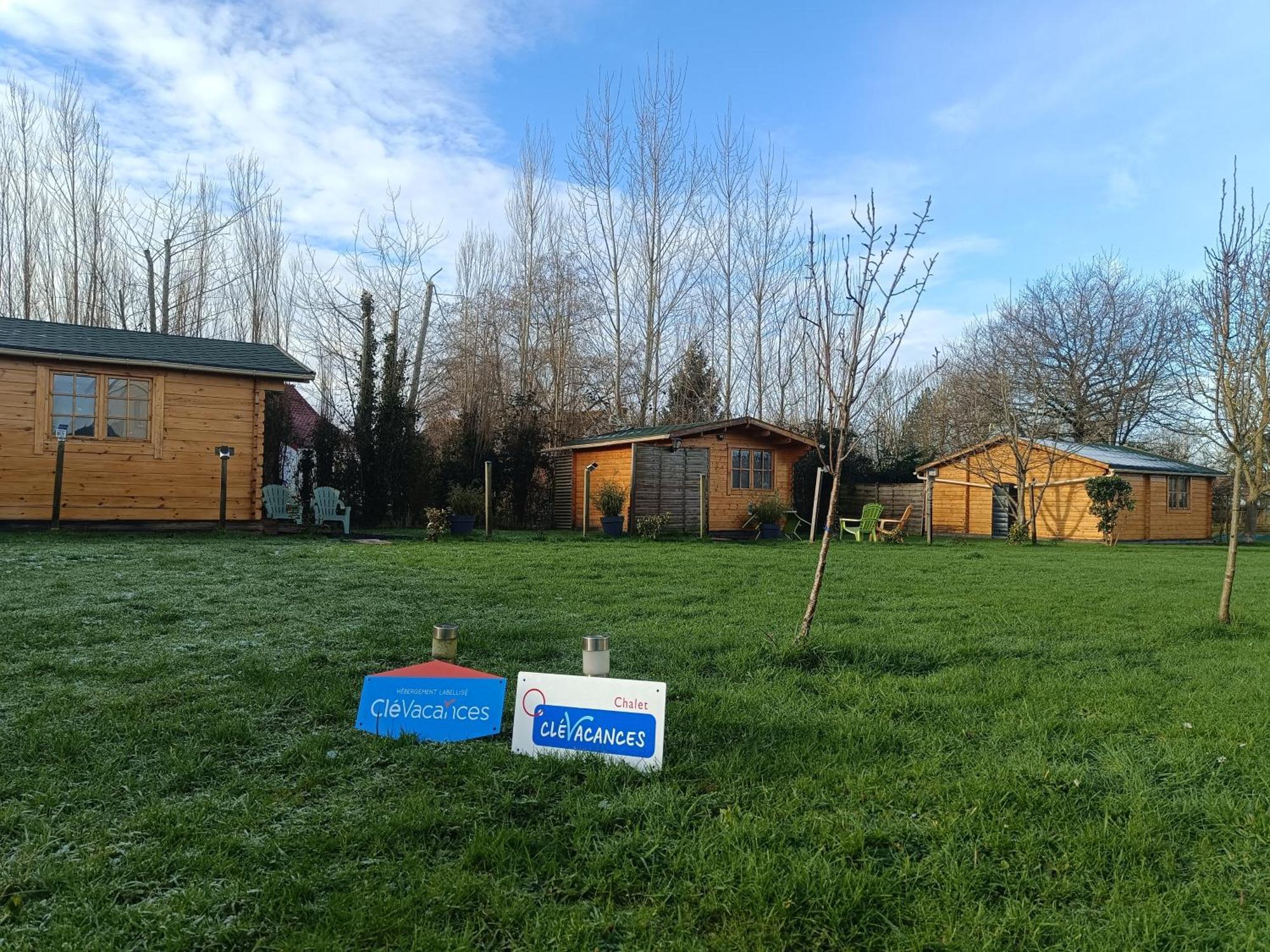 Gite Les Chalets Du Fliers Verton Meubles De Tourisme Classes 2 Etoiles Berck Exterior photo