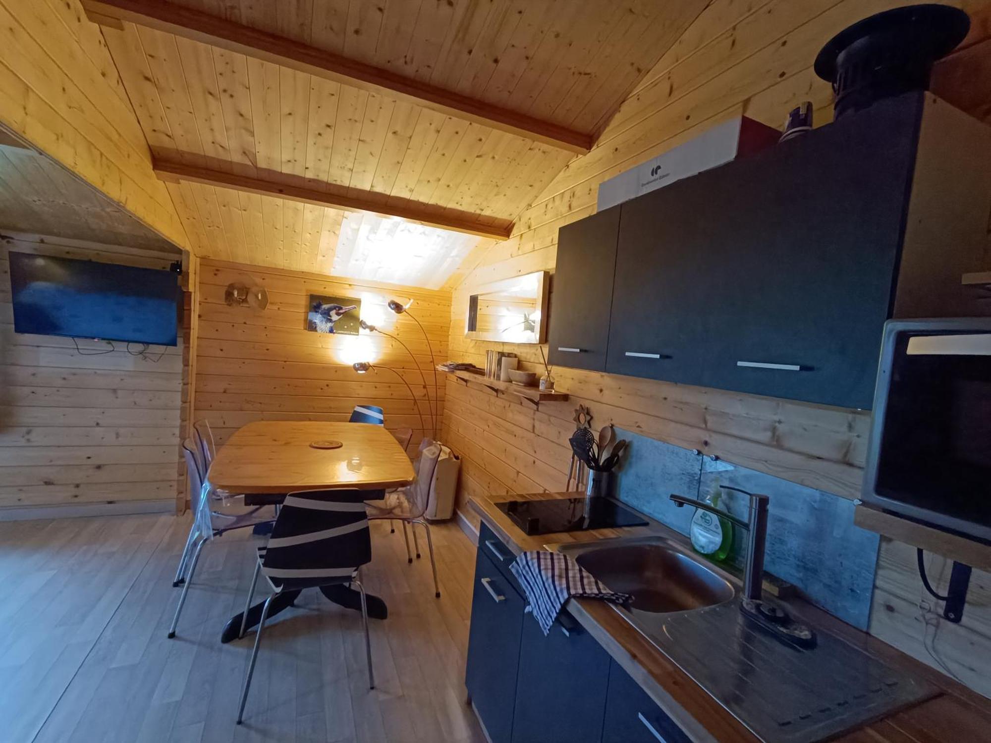 Gite Les Chalets Du Fliers Verton Meubles De Tourisme Classes 2 Etoiles Berck Room photo