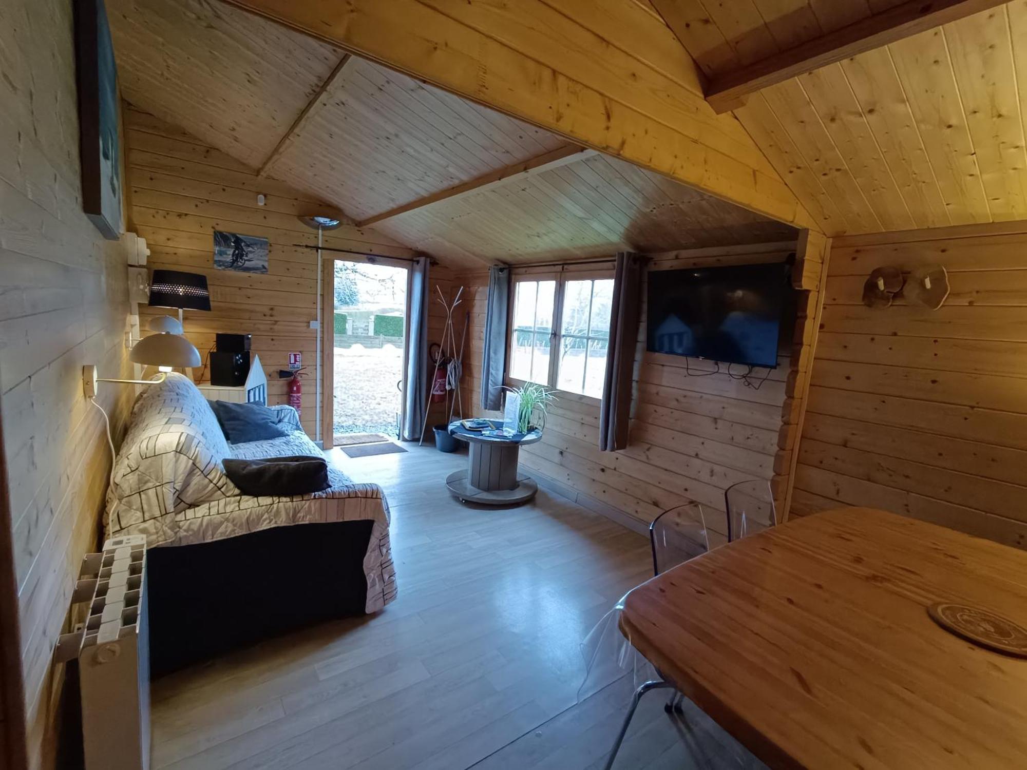 Gite Les Chalets Du Fliers Verton Meubles De Tourisme Classes 2 Etoiles Berck Room photo